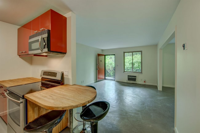 Photo - 3600 Hillsboro Pike