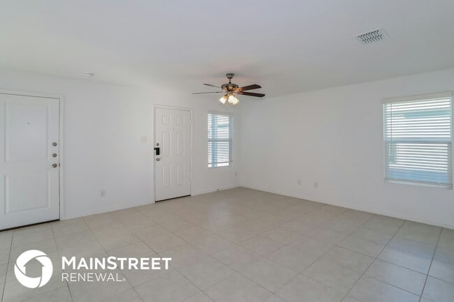 Photo - 5825 Rockrose Ln