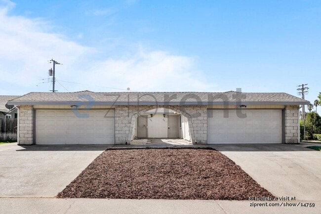Building Photo - 6102 Templeton Dr Rental
