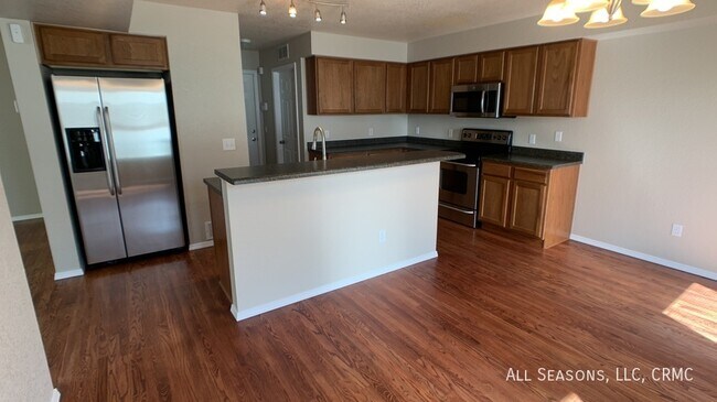 Photo - 7884 Fedora Ln