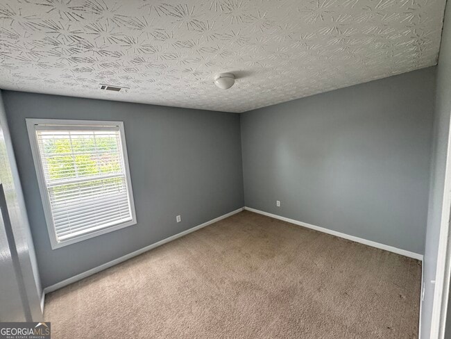 Photo - 104 Jameston Dr