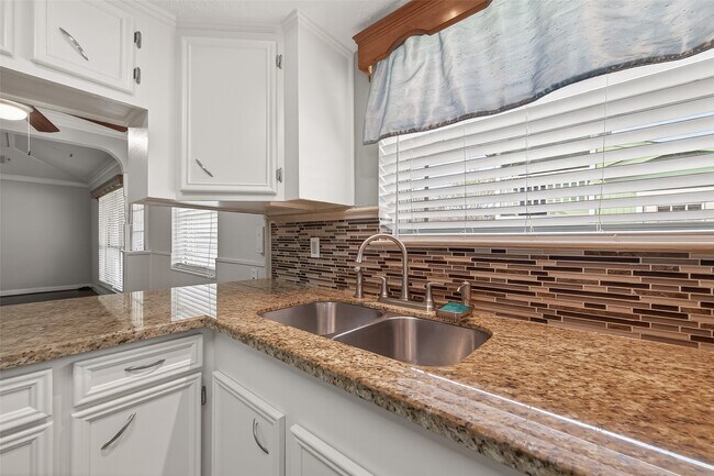 Photo - 10006 Towne Tower Ln