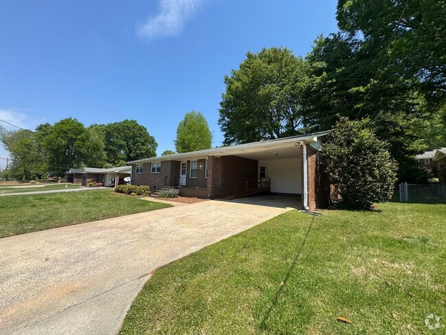 Building Photo - Nice 3/2 House in Lindale- $1,595