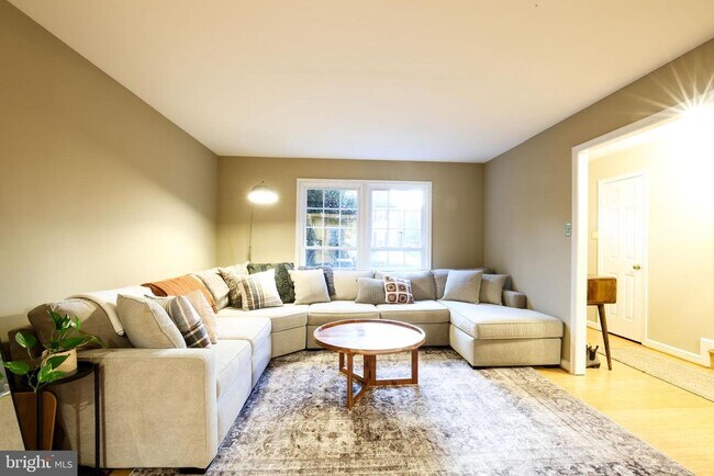 Photo - 7966 Hidden Bridge Dr