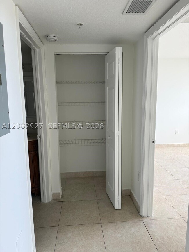 Photo - 2647 NW 25th Ave Unit 411
