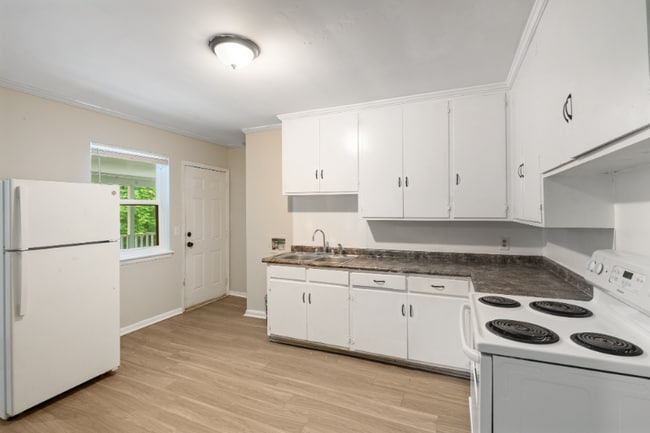 Photo - 2209 Morehead Ave Unidad 4