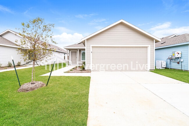 Building Photo - 240 Sycamore Pl