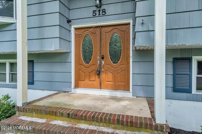 Photo - 518 River Dr