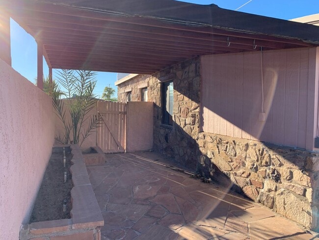 Photo - FULL TIME RENTAL 2 Bedroom, 1 Bath in Park...