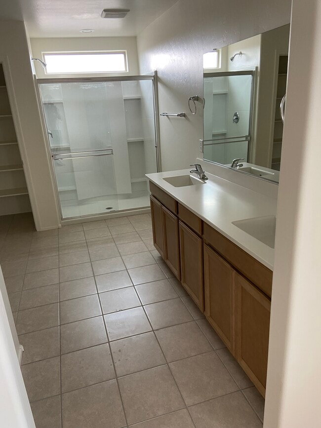 Photo - 794 E Catwalk Pl