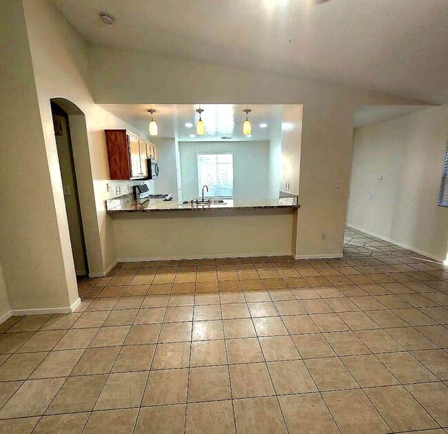 Photo - Beautiful Northwest Bakersfield Home