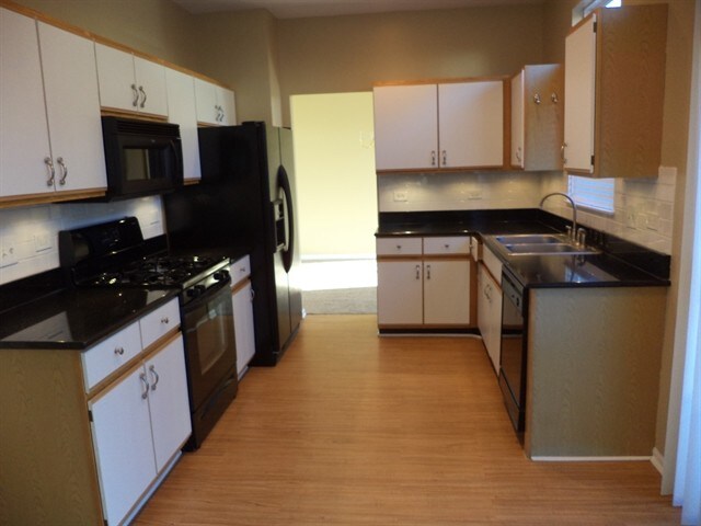 Photo - 341 S Clearview Circle