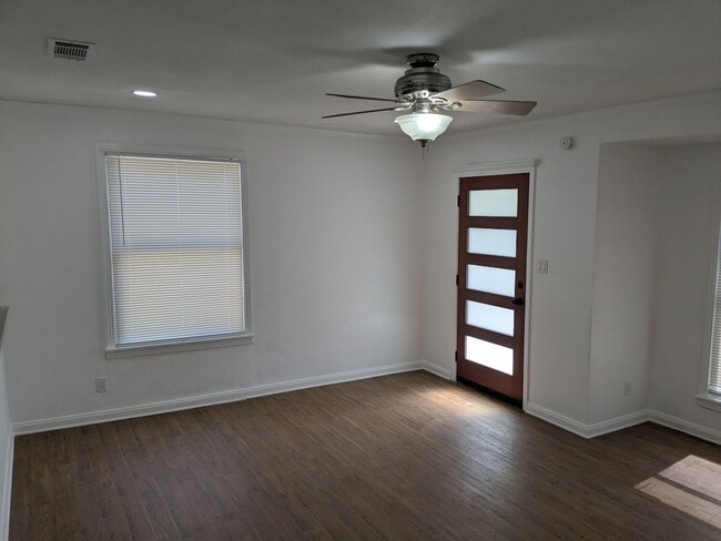 Photo - 1806 S 5th St