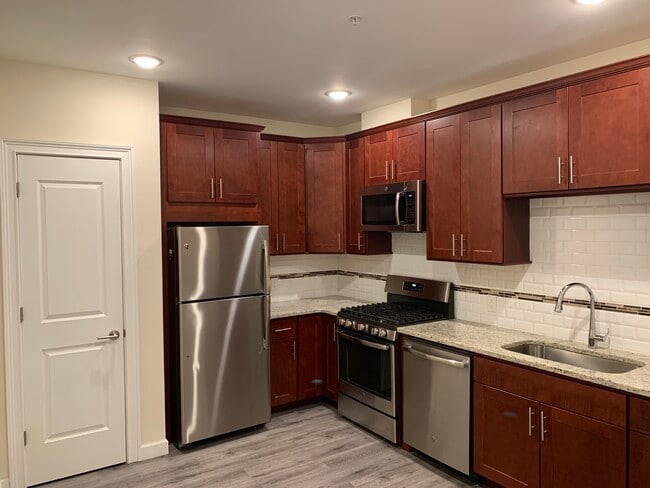 PARKVIEW LUXURY APARTMENTS