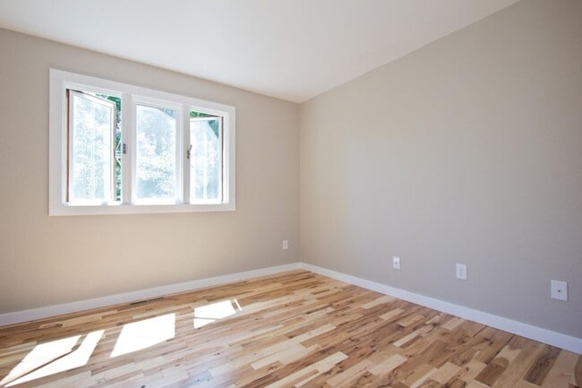 Photo - Bright 4BR Home Near CU Boulder + HOP Line