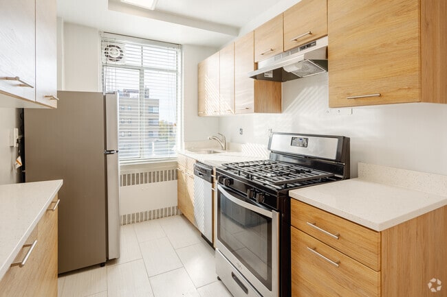 Interior Photo - The Elaine