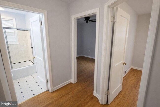 Photo - 9204 51st Ave