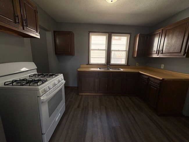 Photo - Large 4-Bedroom Home in University Park Near Downtown Akron