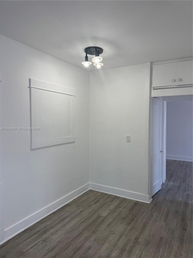 Photo - 1552 SW 2nd St Unit 8