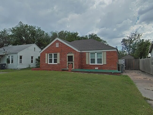 Photo - 1708 NW Bell Ave House