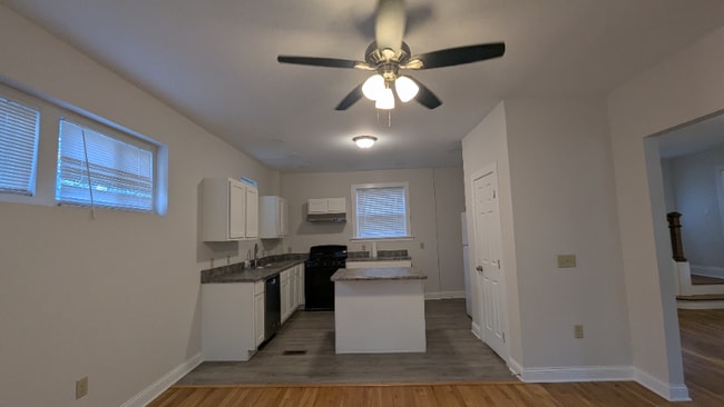 Building Photo - 615 Burr Oak St Rental
