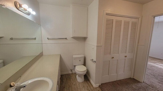 Photo - 4205 50th St