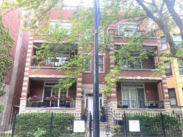 Photo - 904 W Lawrence Ave Unidad 3W Rental