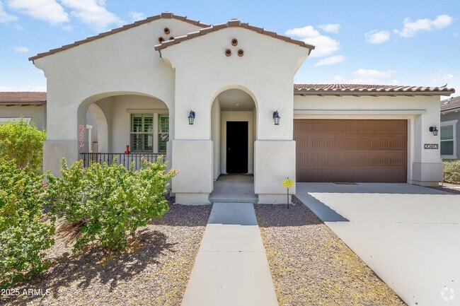 Building Photo - 20467 W Legend Trail Rental
