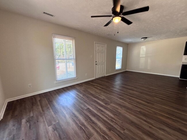 Photo - 1003 Madiera Ct