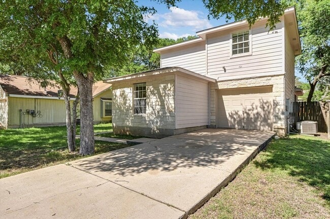 Building Photo - 101 S Mockingbird Cir