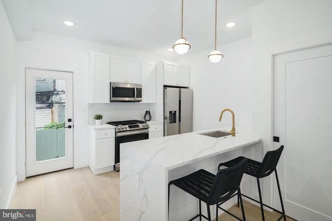 Photo - 3957 Wyalusing Ave