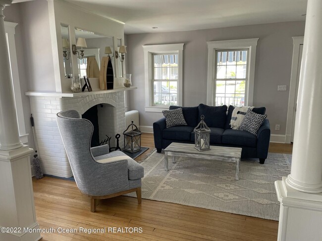 Photo - 417 Monmouth Ave