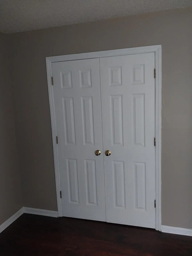 Photo - 1716 Pebble Ridge Dr