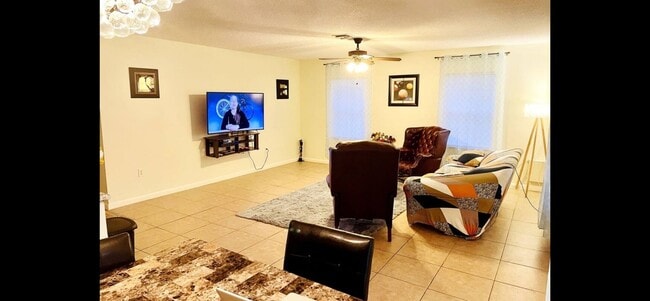 Photo - 1550 21st St