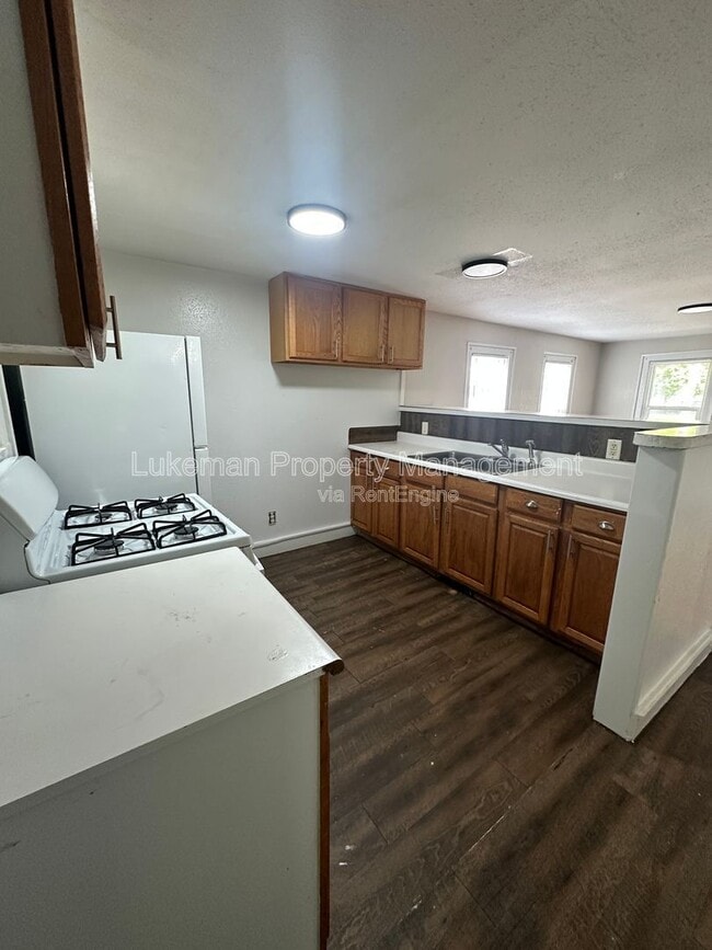 Photo - 1512 S Burdick St