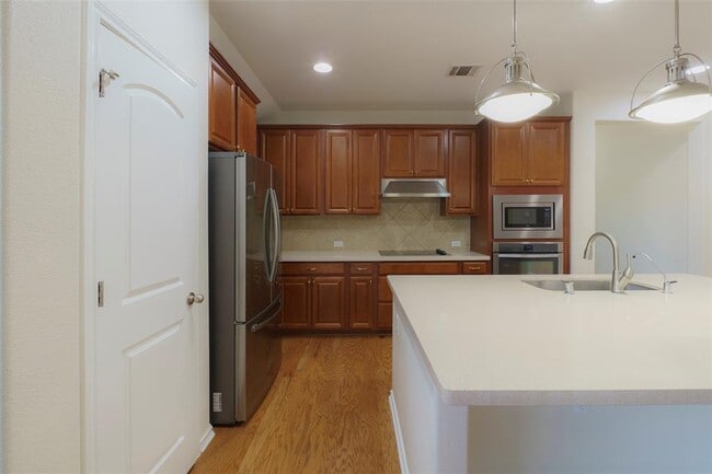 Photo - 13020 Kearns Dr