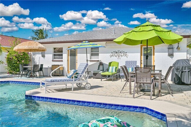 Photo - 572 105th Ave N