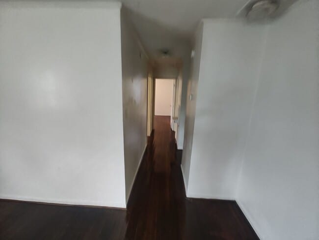 Photo - 2204 Hawthorne Ave