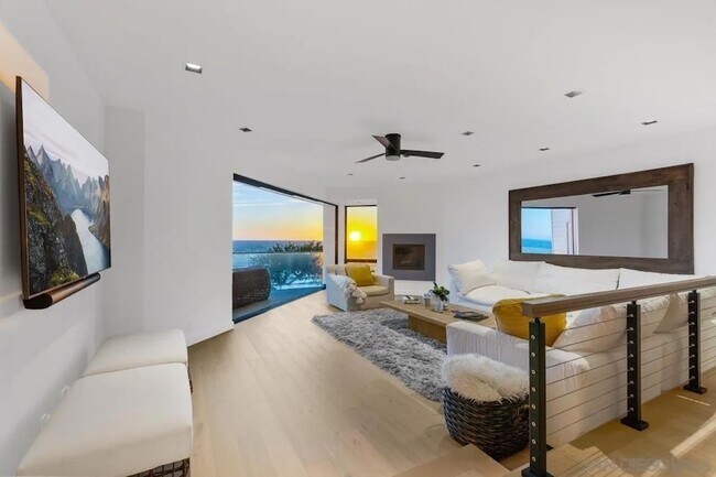 Photo - 135 S Sierra Ave Unidad 32