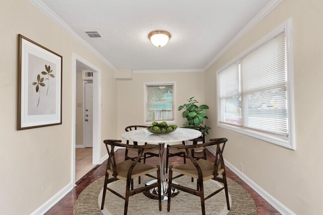 Photo - 4701 Burkett St.