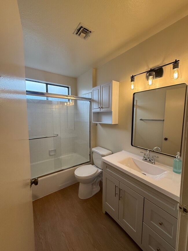 Photo - 12011 Rochester Ave Unit 2