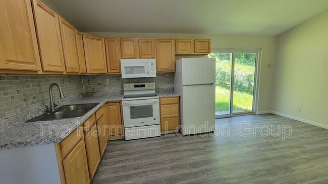 Photo - 59 Cedar Ridge Dr