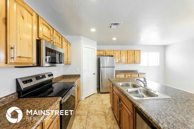 Photo - 5607 S 16th Dr