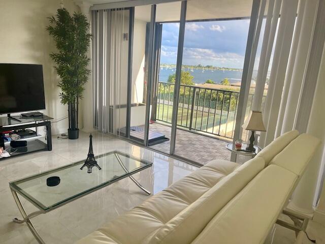 Photo - 5600 N Flagler Dr Unit 604