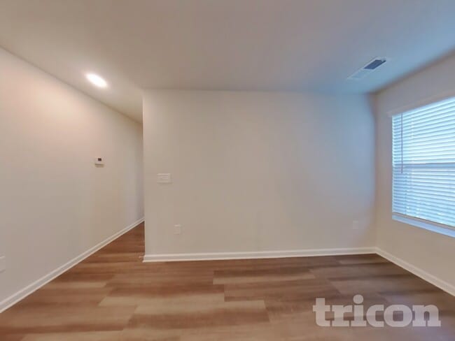 Photo - 76 Fairview Way