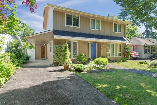 Photo - 450 18th Ave