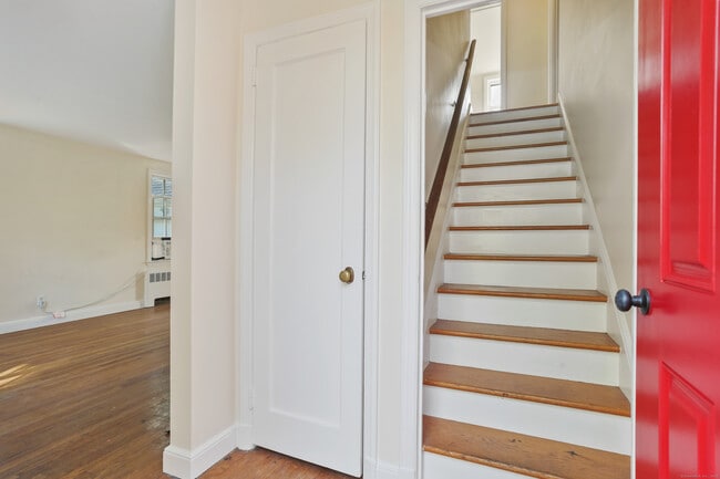 Photo - 219 Hollow Tree Ridge Rd