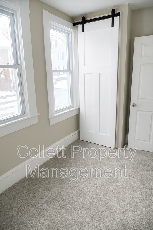 Photo - 1924 E 123rd St