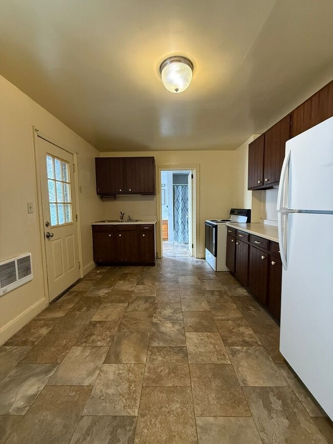 Photo - 36 N Catherine St Unit 34 N Catherine St 2nd Floor