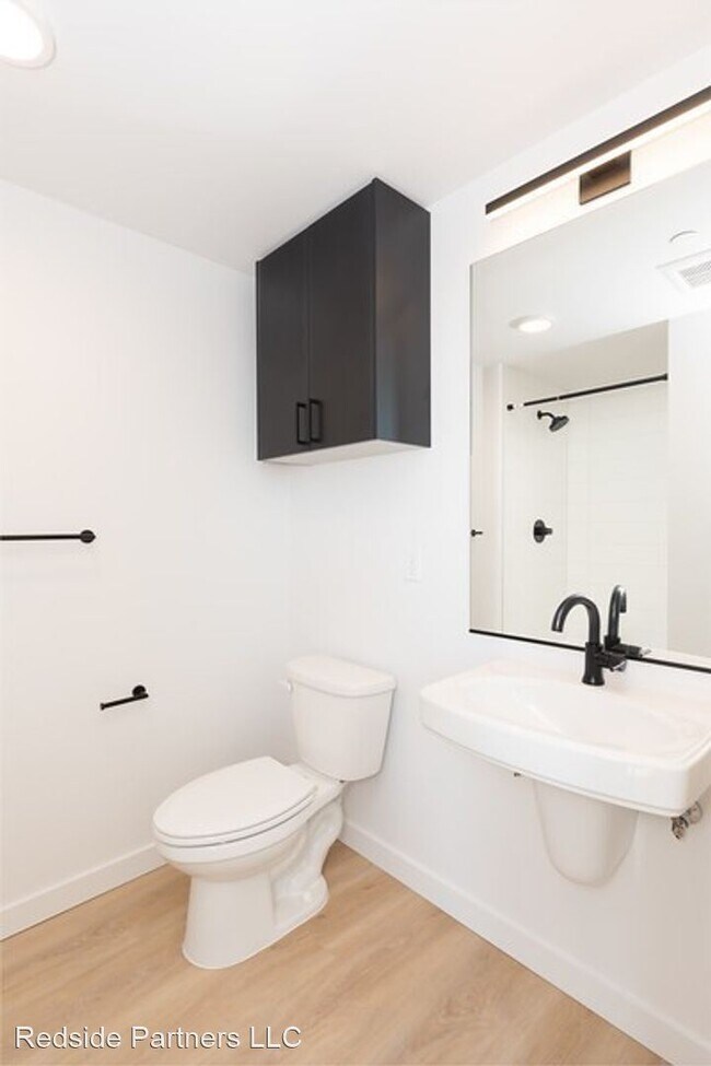 Photo - 838 NE 66th St